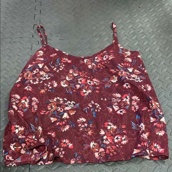 Floral tank - Picture 1 of 2